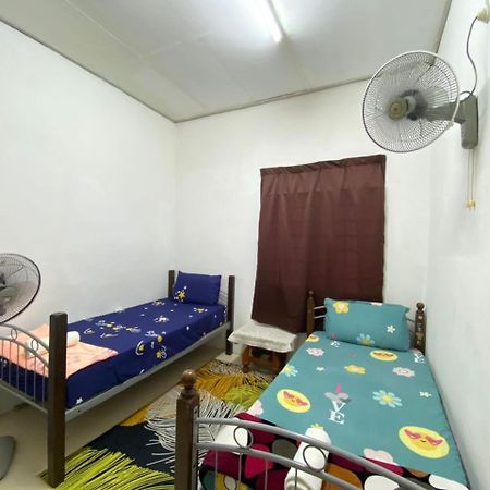 Homestay Ummi Куала-Тренгану Экстерьер фото